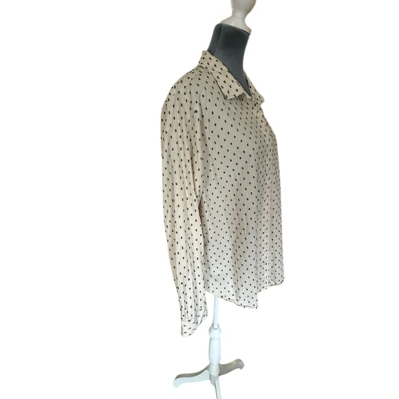 Old Navy Cream Polka Dot Button-Down Shirt - Picture 4 of 9